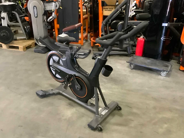 Matrix icr50 indoorcycle spinningbike - afbeelding 4 van  5