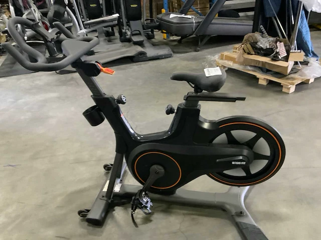 Matrix icr50 indoorcycle spinningbike - afbeelding 3 van  5