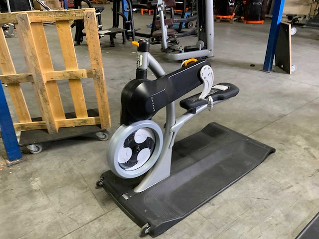 Matrix johhny g krankcycle spinningbike - afbeelding 4 van  5