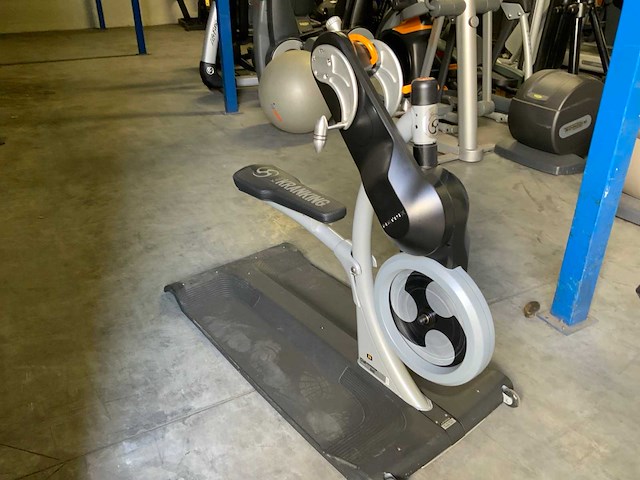 Matrix johnny g krankcycle crosstrainer - afbeelding 2 van  6