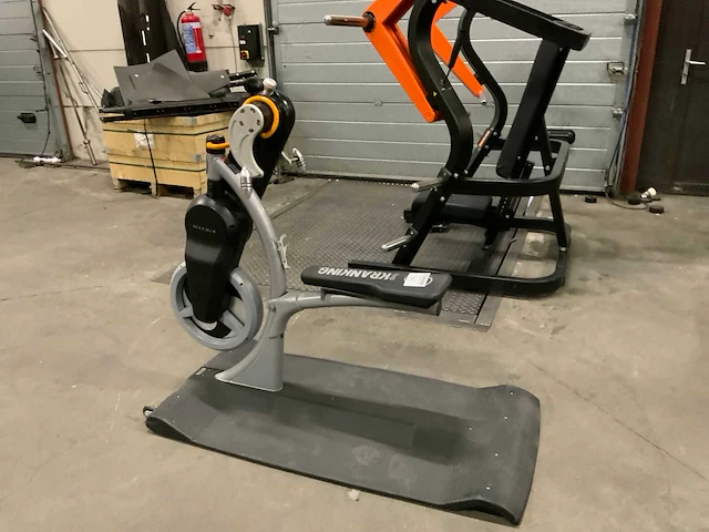 Matrix johnny g krankcycle crosstrainer - afbeelding 1 van  5