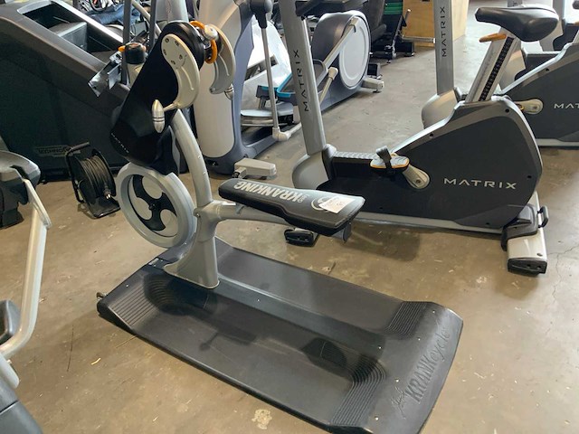 Matrix johnny g krankcycle home trainer - afbeelding 4 van  5