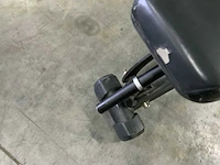Matrix magnum adjustable bench krachtstation - afbeelding 4 van  4