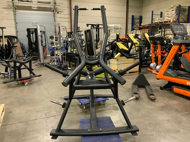 Matrix magnum latpull down krachtstation - afbeelding 3 van  4