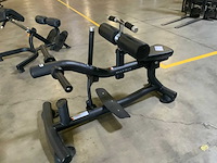 Matrix magnum plate loaded calf raise krachtstation - afbeelding 2 van  3