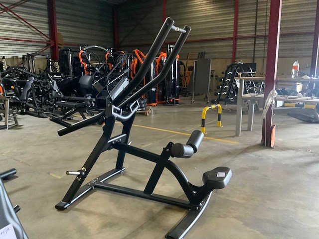 Matrix magnum plate loaded latpull down krachtstation - afbeelding 4 van  4