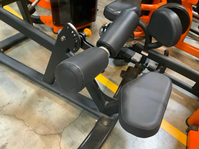 Matrix magnum plate loaded pulldown krachtstation - afbeelding 2 van  5