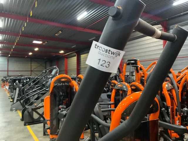 Matrix magnum plate loaded pulldown krachtstation - afbeelding 3 van  5