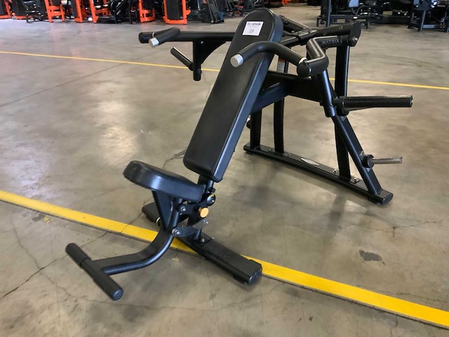 Matrix magnum plate loaded shoulderpress krachtstation - afbeelding 1 van  5