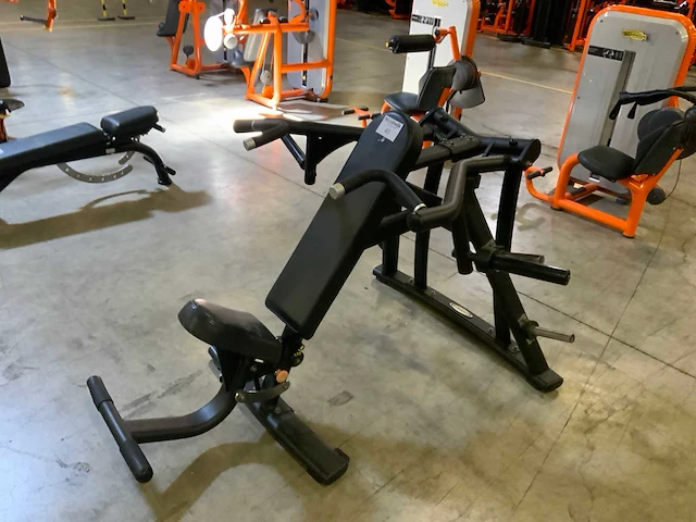Matrix magnum plate loaded shoulderpress krachtstation - afbeelding 4 van  4