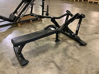 Matrix magnum plate loaded suspine bench krachtstation - afbeelding 1 van  4