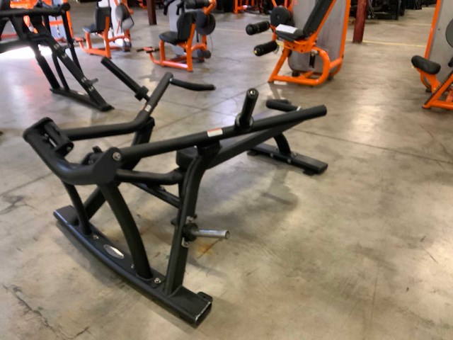 Matrix magnum plate loaded suspine bench krachtstation - afbeelding 3 van  4