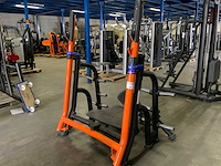 Matrix magnum shoulder press krachtstation - afbeelding 2 van  4