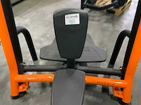Matrix magnum shoulderpress bench krachtstation - afbeelding 3 van  3