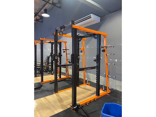 Matrix mega power rack met platform krachtstation - afbeelding 1 van  4