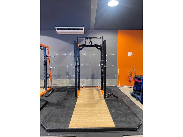 Matrix mega power rack met platform krachtstation - afbeelding 2 van  4