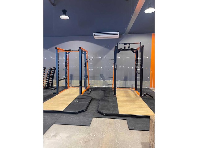 Matrix mega power rack met platform krachtstation - afbeelding 2 van  4