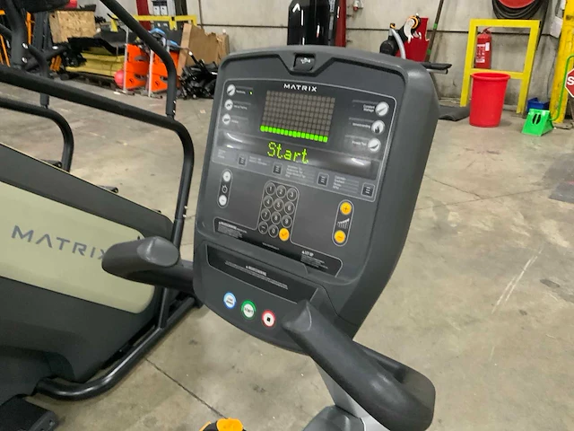 Matrix r3x recumbent bike medical home trainer - afbeelding 2 van  5