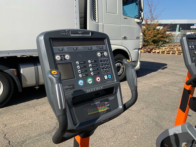 Matrix r5x hybride bike home trainer - afbeelding 3 van  4