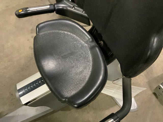 Matrix r5x recumbent bike home trainer - afbeelding 4 van  6