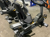 Matrix r5x recumbent bike home trainer - afbeelding 2 van  4