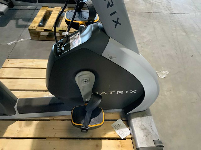 Matrix r5x recumbent bike home trainer - afbeelding 6 van  6