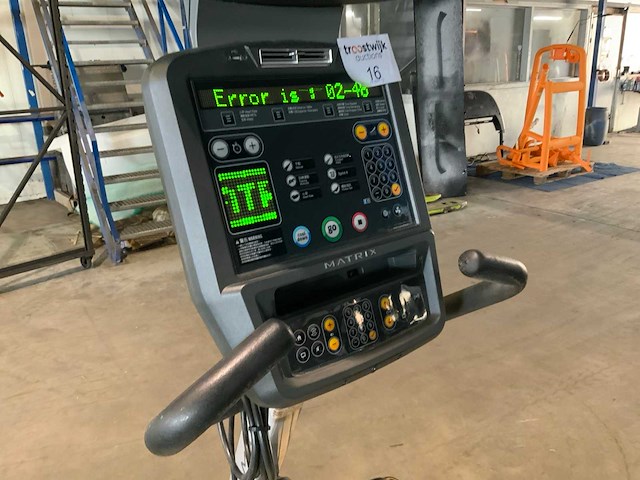 Matrix r5x recumbent bike home trainer - afbeelding 3 van  3