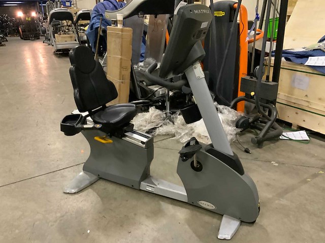 Matrix r7xe recumbent bike home trainer - afbeelding 3 van  6