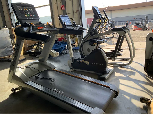 Matrix set cardio 5 serie fiet;loopband; elliptical overige cardiotoestellen - afbeelding 6 van  8