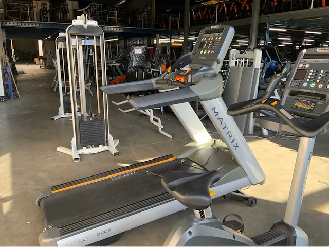 Matrix set cardio 5 serie fiets ;loopband; elliptical overige cardiotoestellen - afbeelding 2 van  8