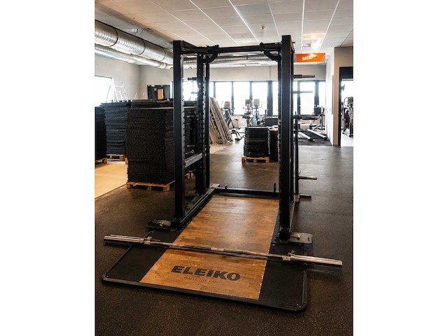 Matrix squat kooi met eleiko platform magnum krachtstation - afbeelding 1 van  1