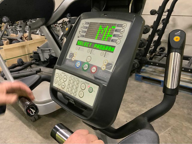 Matrix u3x uprightbike home trainer - afbeelding 5 van  6