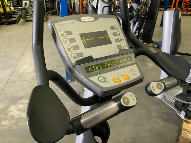 Matrix u3x uprightbike home trainer - afbeelding 2 van  4