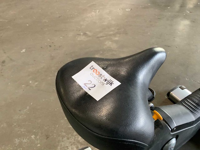 Matrix u3x uprightbike home trainer - afbeelding 2 van  6