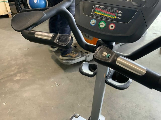 Matrix u3x uprightbike home trainer - afbeelding 3 van  6