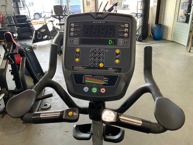 Matrix u3x uprightbike home trainer - afbeelding 4 van  6