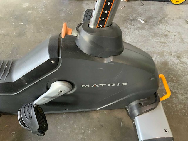 Matrix u3x uprightbike home trainer - afbeelding 3 van  5
