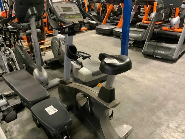 Matrix u3x uprightbike home trainer - afbeelding 4 van  4