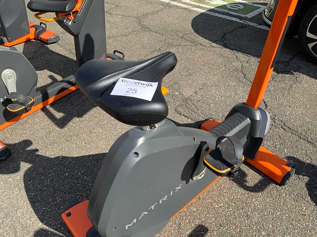 Matrix u5x uprightbike home trainer - afbeelding 3 van  6