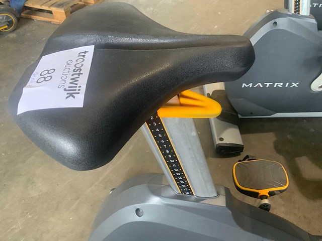 Matrix u5x uprightbike home trainer - afbeelding 4 van  8