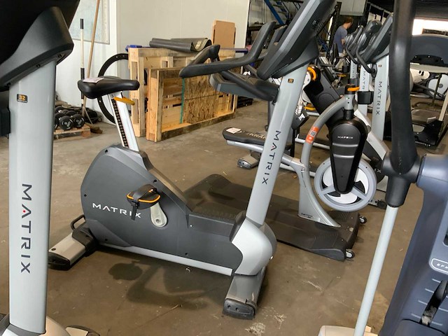 Matrix u5x uprightbike home trainer - afbeelding 1 van  6