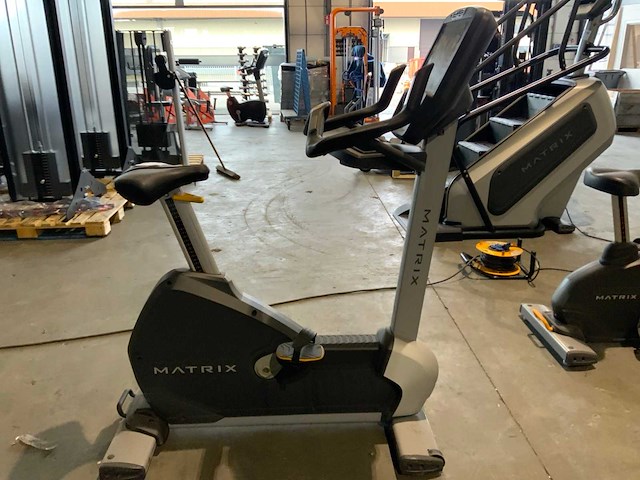 Matrix u5x uprightbike home trainer - afbeelding 3 van  6