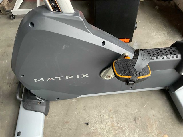 Matrix u5x uprightbike home trainer - afbeelding 3 van  5