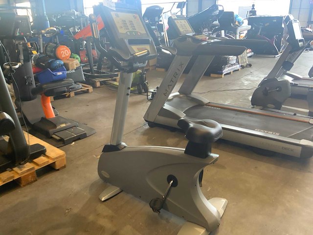 Matrix u5x uprightbike home trainer - afbeelding 1 van  4