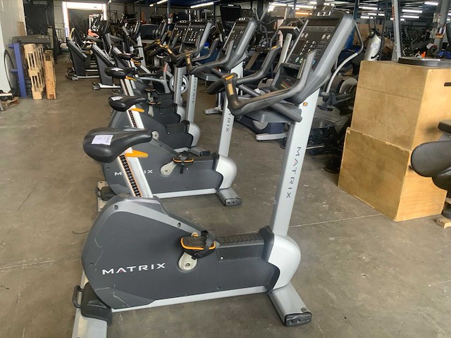 Matrix u5x uprightbike home trainer - afbeelding 1 van  5