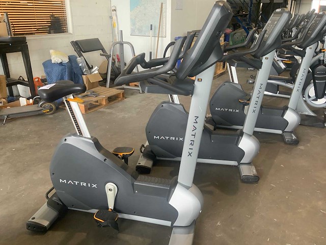 Matrix u5x uprightbike home trainer - afbeelding 1 van  8