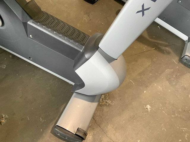 Matrix u5x uprightbike home trainer - afbeelding 2 van  5