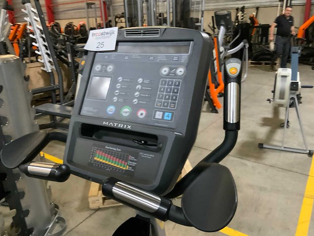 Matrix u5x uprightbike home trainer - afbeelding 2 van  3
