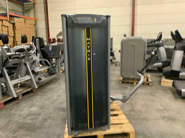 Matrix versa pecfly rear delt krachtstation - afbeelding 7 van  7