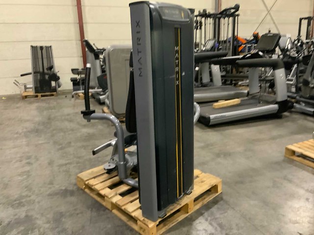 Matrix versa pecfly rear delt krachtstation - afbeelding 6 van  7